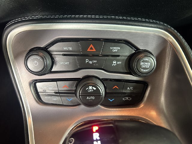 Used 2022 Dodge Challenger R/T RWD image 18