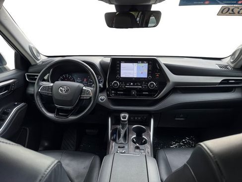 Used 2020 Toyota Highlander Limited AWD/4WD image 13