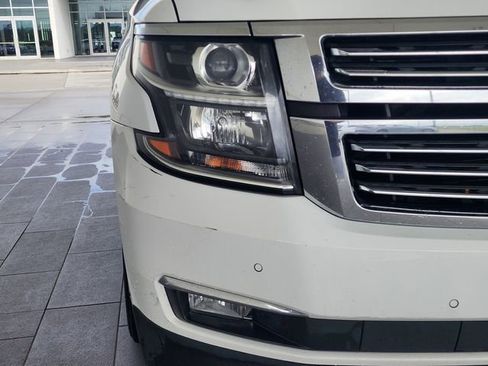 Used 2017 Chevrolet Suburban Premier AWD/4WD image 14