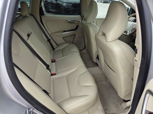 Used 2017 Volvo XC60 T5 Inscription FWD image 14