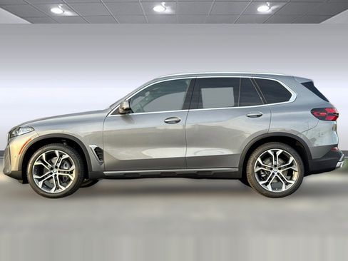 Used 2026 BMW X5 xDrive40i AWD/4WD image 2