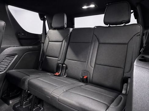 Used 2025 GMC Yukon Denali w/ Denali Reserve Package AWD/4WD image 23