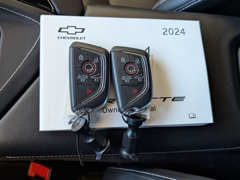 Used 2024 Chevrolet Corvette 1LT w/ Z51 Performance Package image 34
