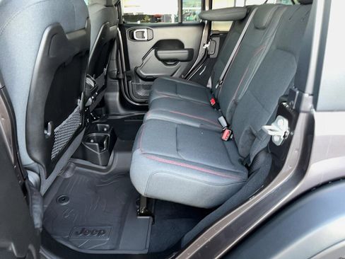 New 2026 Jeep Wrangler Unlimited Rubicon image 24