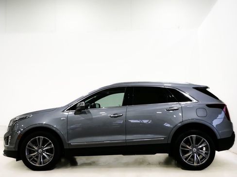 Used 2024 Cadillac XT5 Premium Luxury image 6