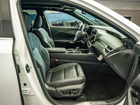 New 2026 Lexus RX 350 AWD image 34