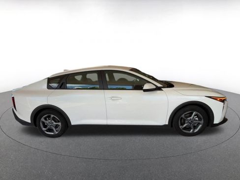 Used 2025 Kia K4 FWD image 16