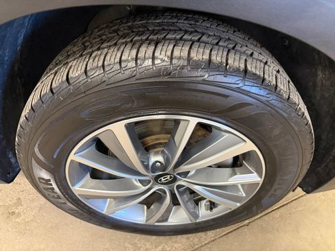 Used 2020 Hyundai Santa Fe Limited AWD/4WD image 13