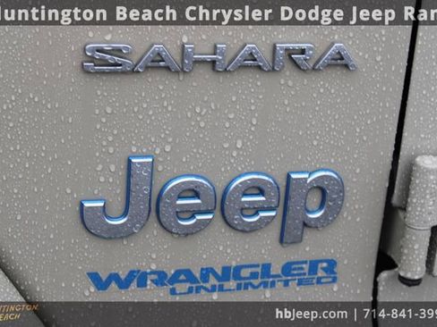 Used 2022 Jeep Wrangler Unlimited Sahara image 9