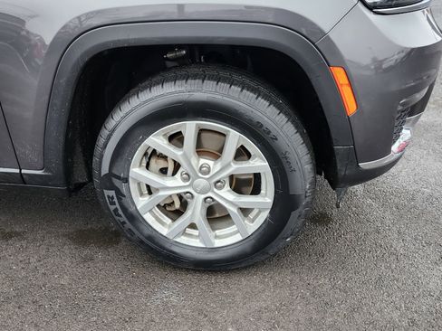 Used 2023 Jeep Grand Cherokee L Limited image 12