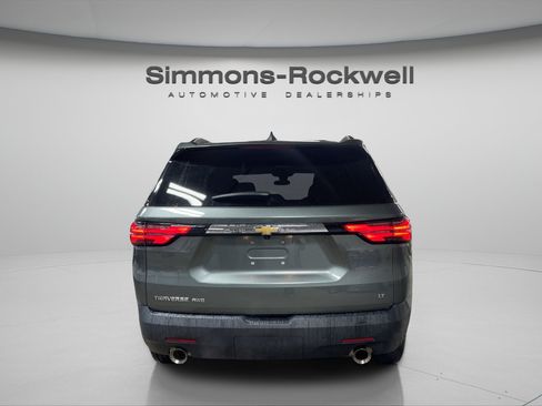 Used 2023 Chevrolet Traverse LT AWD/4WD image 4