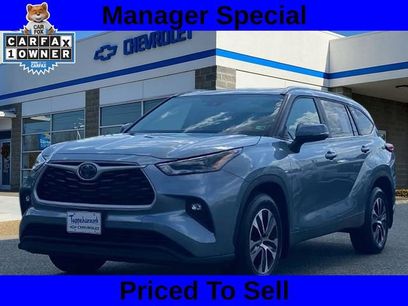 Used 2023 Toyota Highlander XLE