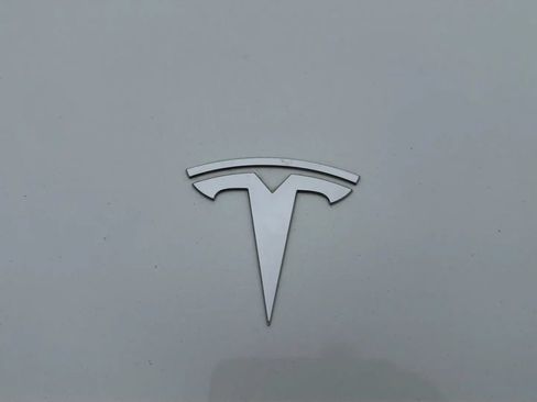 Used 2018 Tesla Model 3 Mid Range RWD image 10