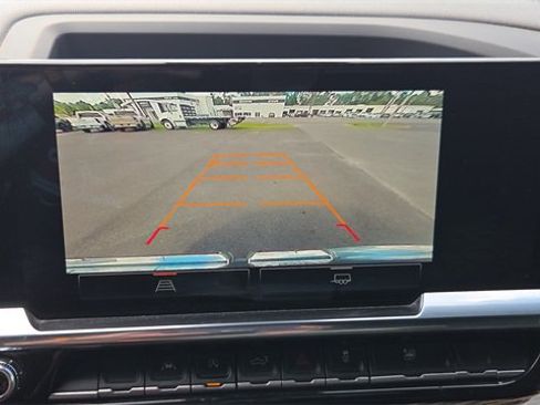 Used 2024 GMC Sierra 1500 Elevation image 37