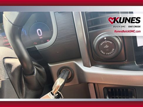 Used 2024 Ford F150 XLT AWD/4WD image 31