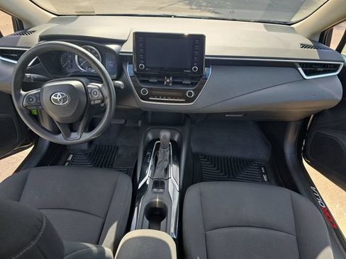 Used 2022 Toyota Corolla LE FWD image 10