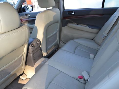 Used 2009 INFINITI G37 x Sedan w/ Premium Pkg image 30