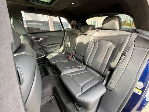 Used 2022 Audi Q8 Prestige image 35