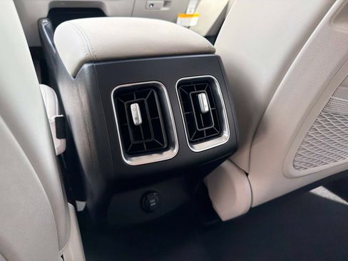 New 2026 Kia Sorento EX image 13