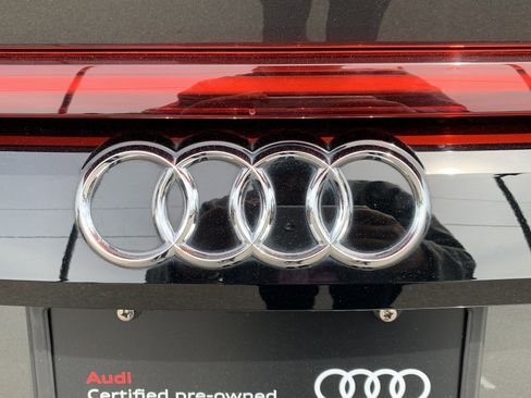 Certified 2023 Audi Q8 Prestige w/ Prestige Package AWD/4WD image 21