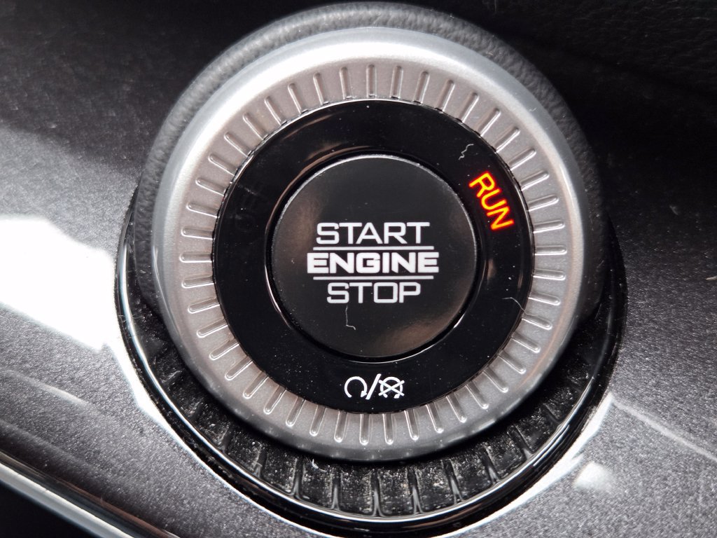 Used 2024 Jeep Wagoneer L 4WD image 36