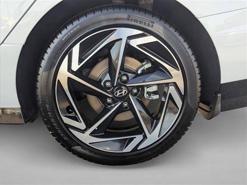 Used 2026 Hyundai Sonata SEL FWD image 9