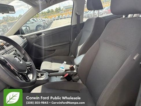 Used 2016 Volkswagen Jetta S FWD image 10