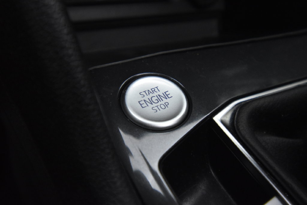 Used 2022 Volkswagen Tiguan SE FWD image 30