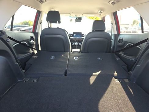 Certified 2023 Hyundai Venue Limited FWD image 21