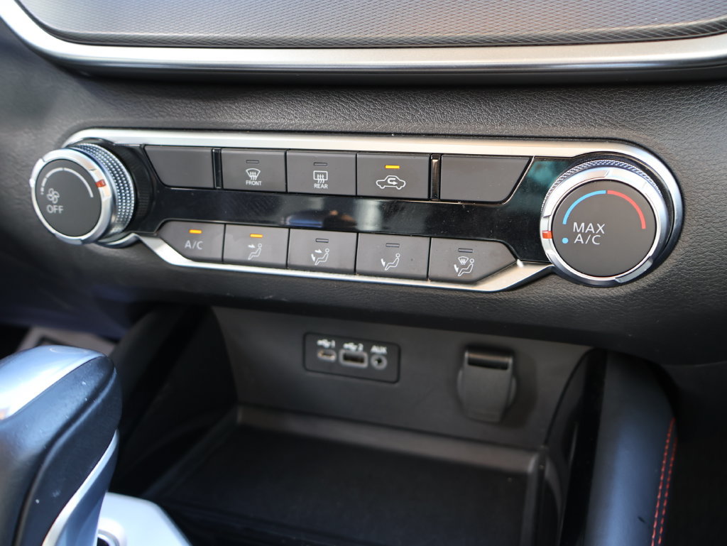 Used 2025 Nissan Altima 2.5 SR FWD image 13