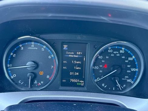 Used 2018 Toyota RAV4 Limited w/ Advanced Technology Package AWD/4WD image 18