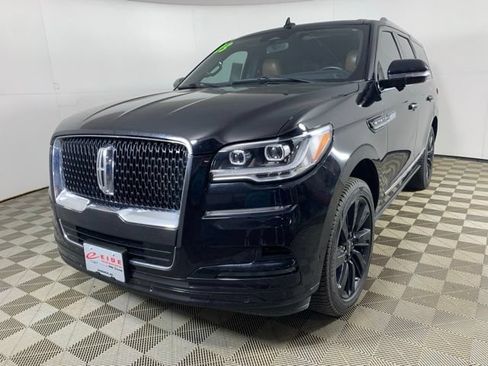 Used 2023 Lincoln Navigator Reserve w/ Equipment Group 201A AWD/4WD image 15