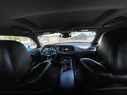 Used 2016 Dodge Challenger R/T Scat Pack w/ Leather Interior Group RWD image 13