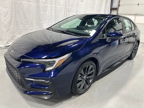 Used 2026 Toyota Corolla XSE FWD image 3