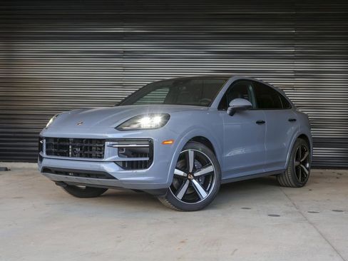 New 2026 Porsche Cayenne Coupe AWD/4WD image 1