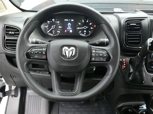 Used 2025 RAM ProMaster 2500 w/ Convenience Group image 16