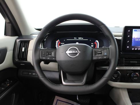 New 2026 Nissan Pathfinder SL AWD/4WD image 21