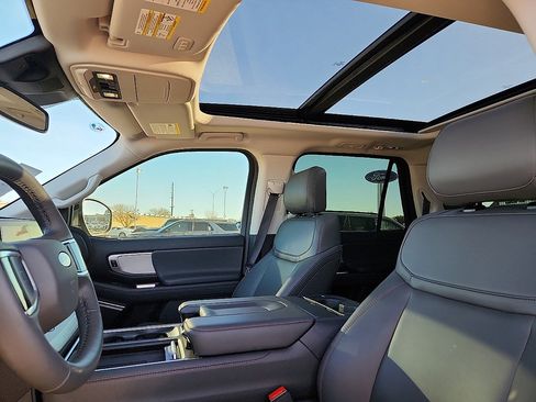 New 2025 Ford Expedition Max Active image 7