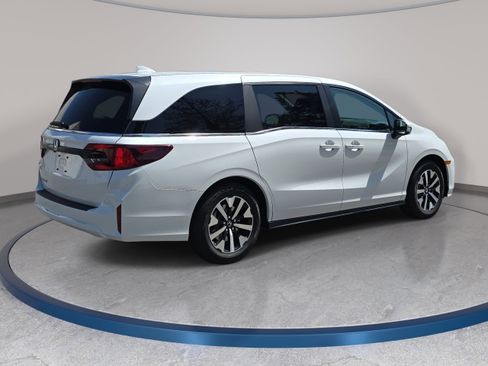 New 2026 Honda Odyssey EX-L image 5
