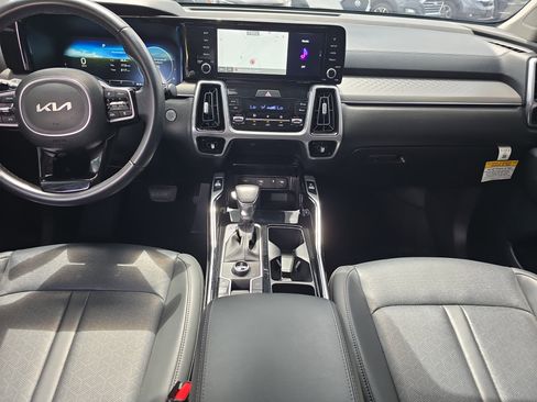 Certified 2023 Kia Sorento SX image 14
