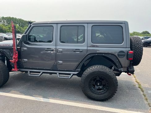 Used 2021 Jeep Wrangler Unlimited Rubicon AWD/4WD image 7