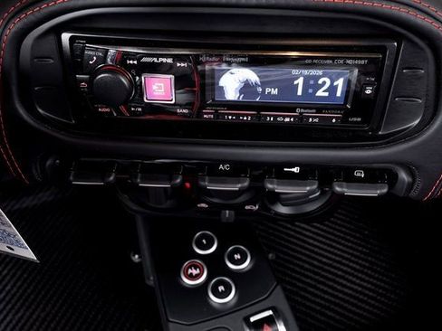 Used 2019 Alfa Romeo 4C Spider image 35