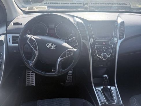 Used 2016 Hyundai Elantra GT w/ Option Group 02 FWD image 16