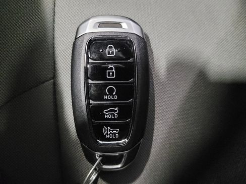 Used 2023 Hyundai Elantra SEL image 32