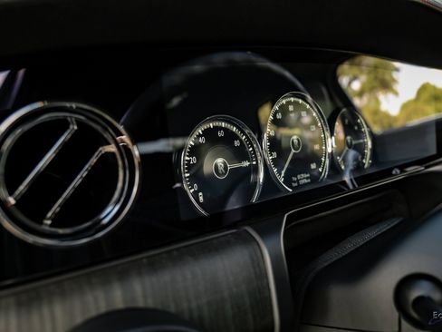 Used 2022 Rolls-Royce Ghost image 30