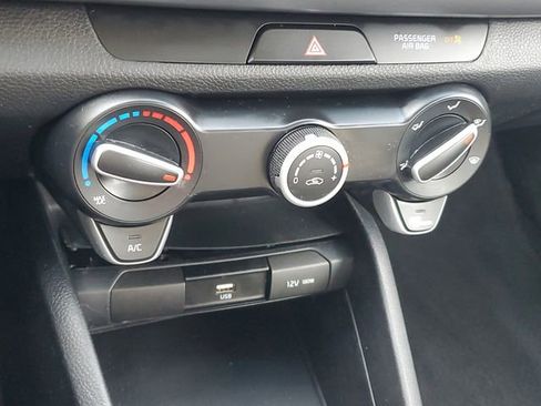 Used 2022 Kia Rio S image 25