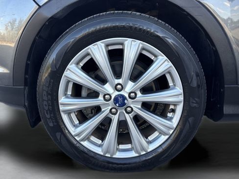 Used 2017 Ford Escape Titanium image 34