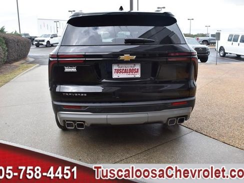 New 2025 Chevrolet Traverse LT w/ Driver Confidence Package image 8