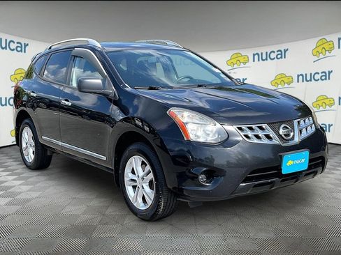 Used 2015 Nissan Rogue S w/ Convenience Package AWD/4WD image 1