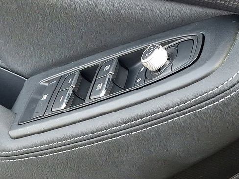 Used 2020 Subaru Forester Limited image 24